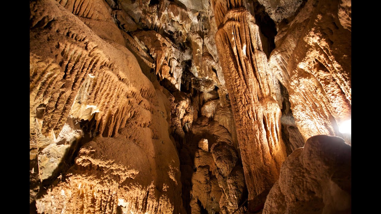 Black Chasm Caverns