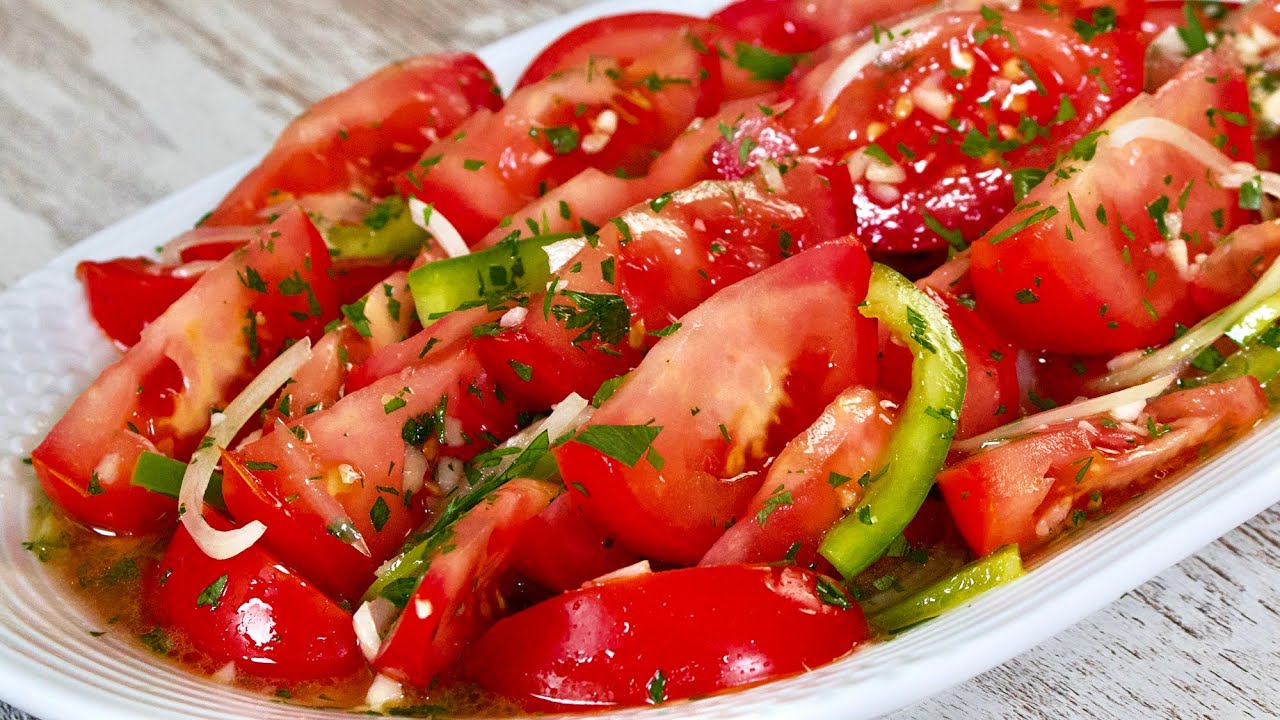🍅 Самая вкусная закуска из всех! Салат из помидоров, просто и быстро!