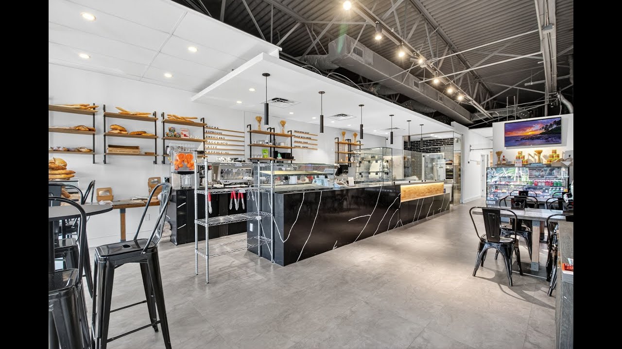 Bakery/Cafe For Sale in North Miami Beach