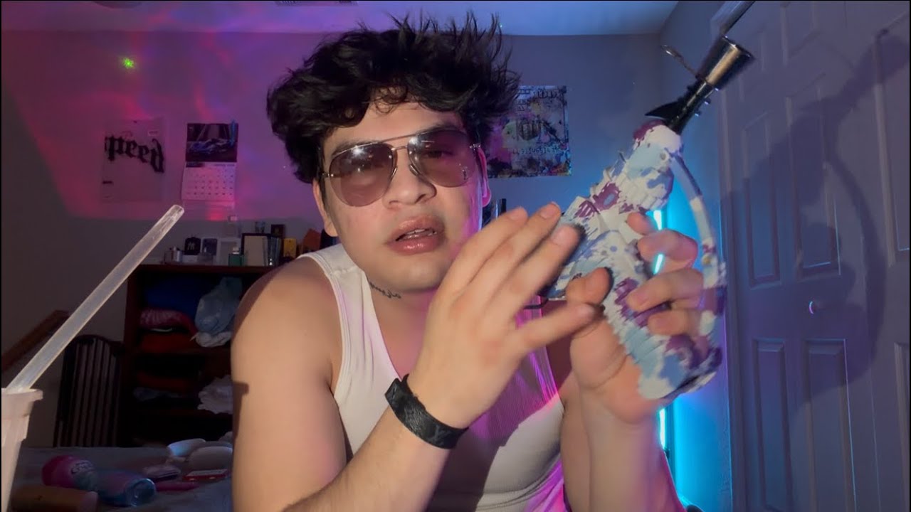 Dummy tries ASMR👾(First time)