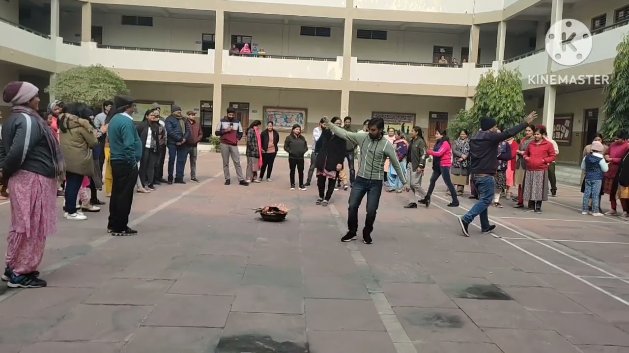 Silver Bells Public school shamli || A little Lohri celebration video || 13 Jan 2023
