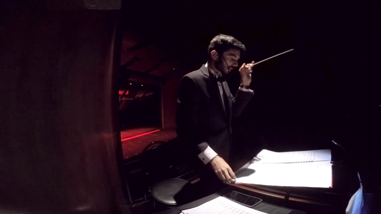 A Chorus Line - The Music And The Mirror (Conductor Cam)