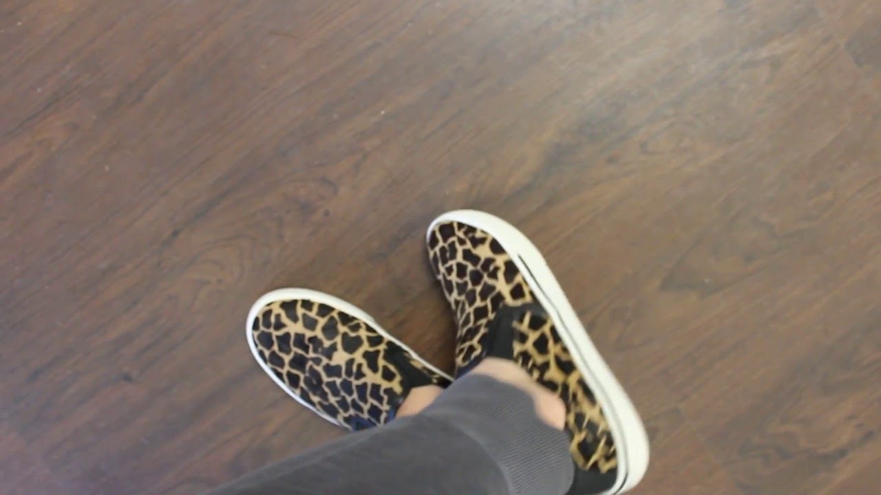 DKNY Bess Slip On Sneaker Giraffe