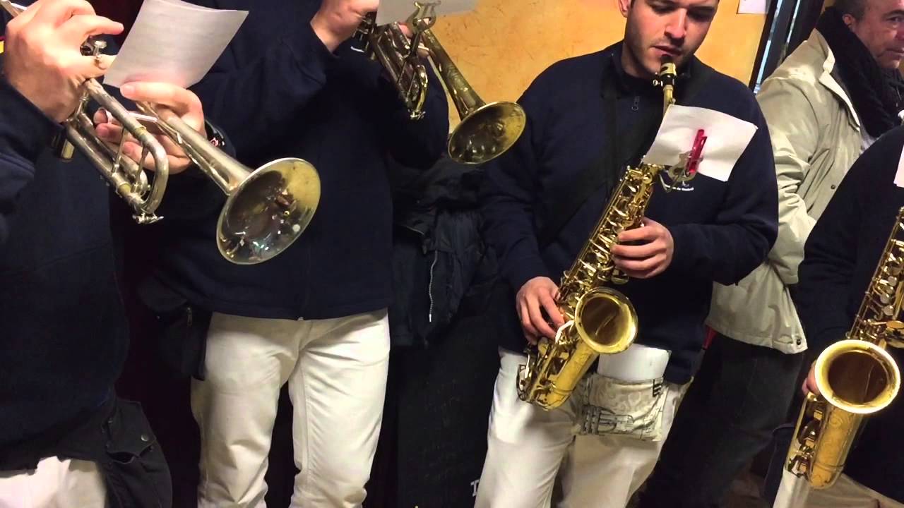 CARNAVALES EN MAELLO 2016- CHARANGA ALBARVOY