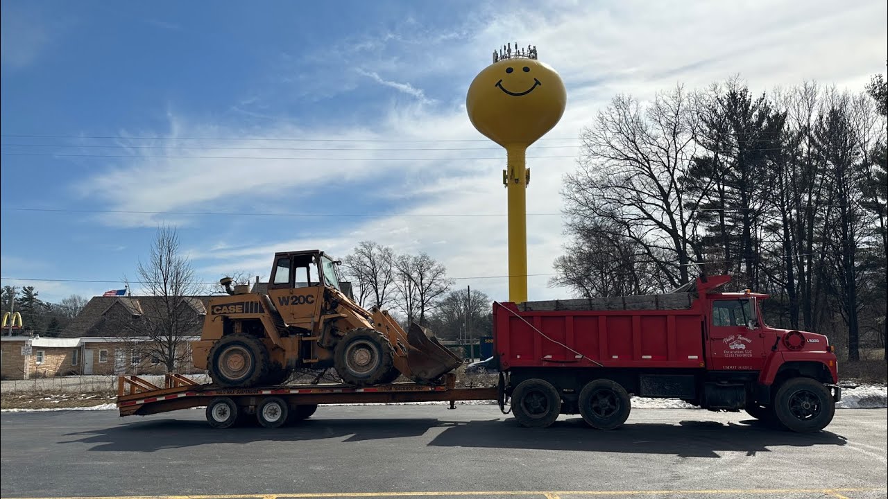 TOWING WITH THE 1986 L9000 DUMP TRUCK     STRAIGHT PIPED L10 CUMMINS