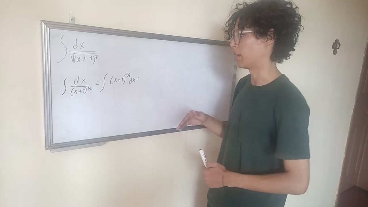 Problema de integral irracional 