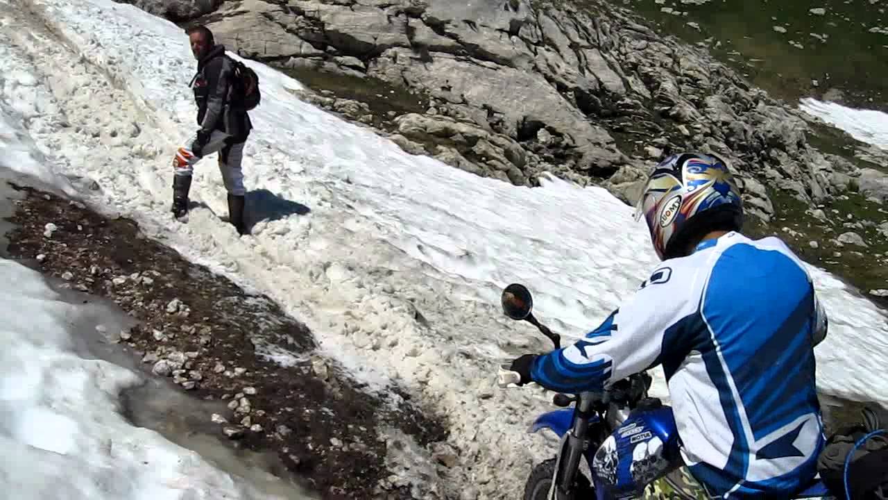Via del sale in moto 2011- Passaggio sulla neve