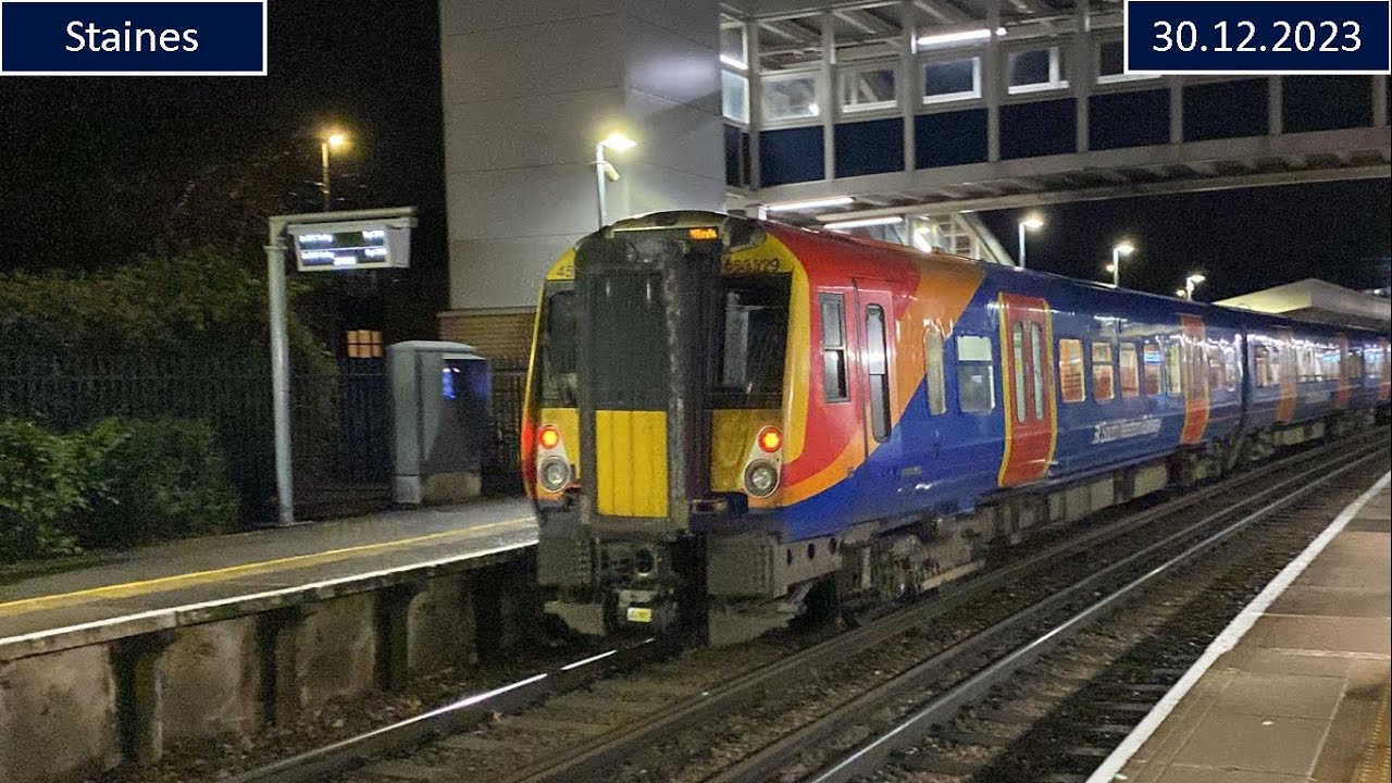 Trains at Staines, 30.12.2023