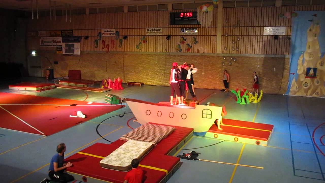 Uitvoering FC Meppel Gymnastiek 2013 - Komisch nummer