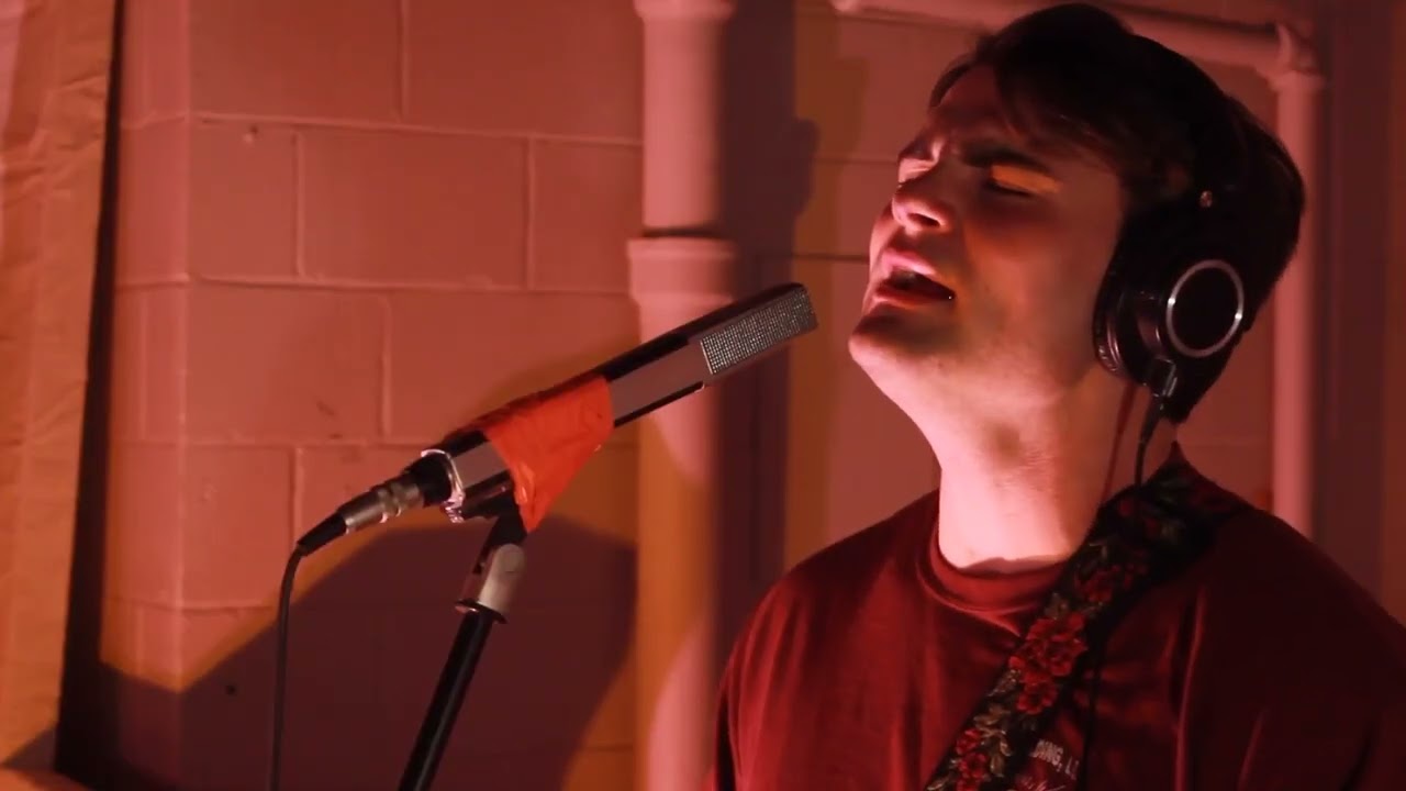 Tangerine (Live at Cart Studios) - Noah Richardson