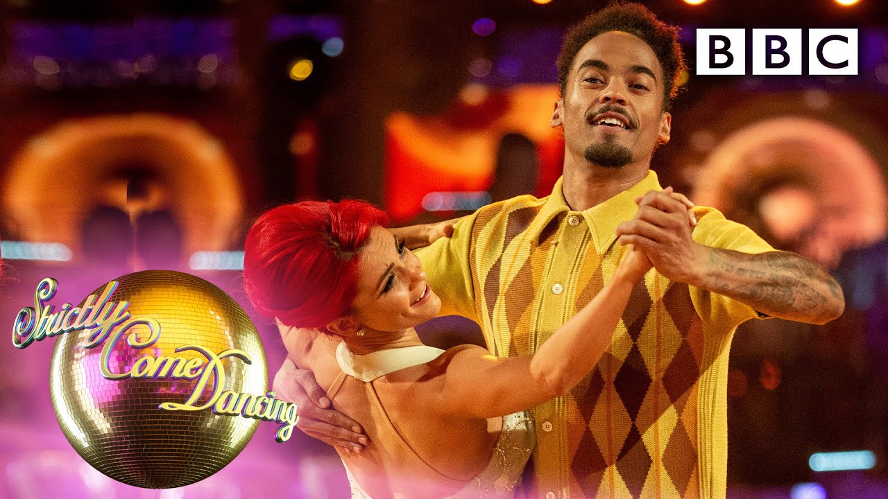 Dev and Dianne Foxtrot to ‘Build Me Up Buttercup’ | Week 1 - BBC Strictly 2019