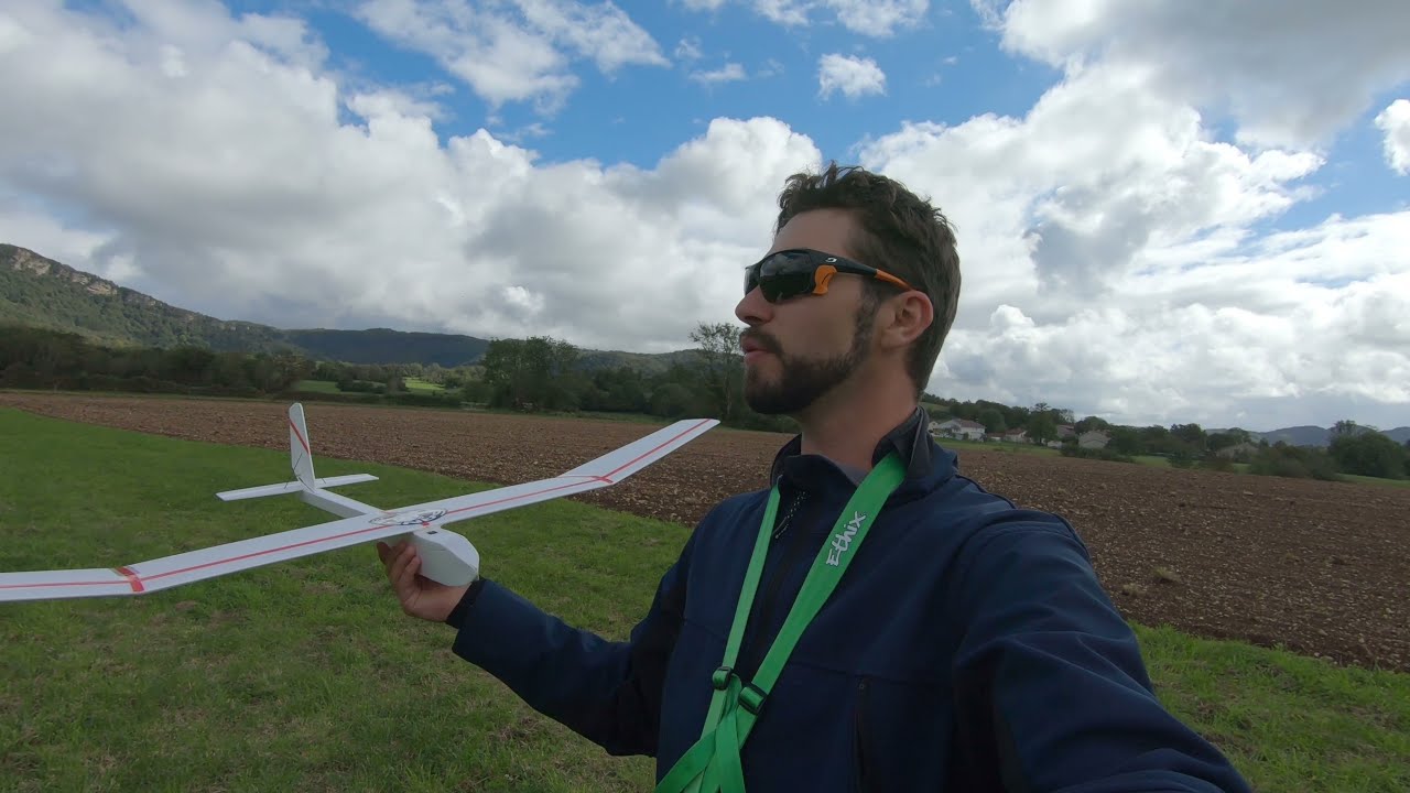 LE PLANEUR RC ULTIME POUR DEBUTANT V2 !! // DIY