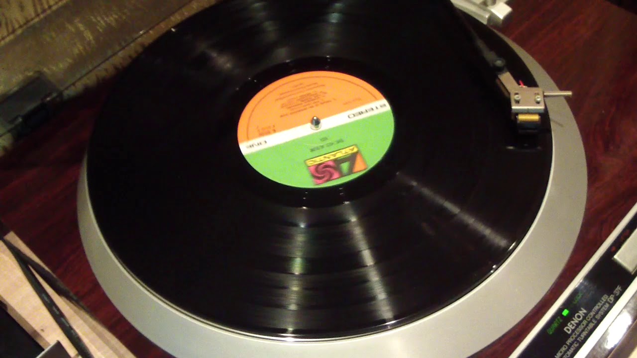 Yes - Yours Is No Disgrace (1971) vinyl