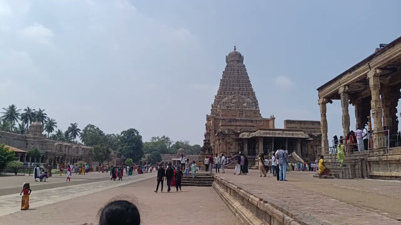 தஞ்சாவூர் பெரிய கோயில்