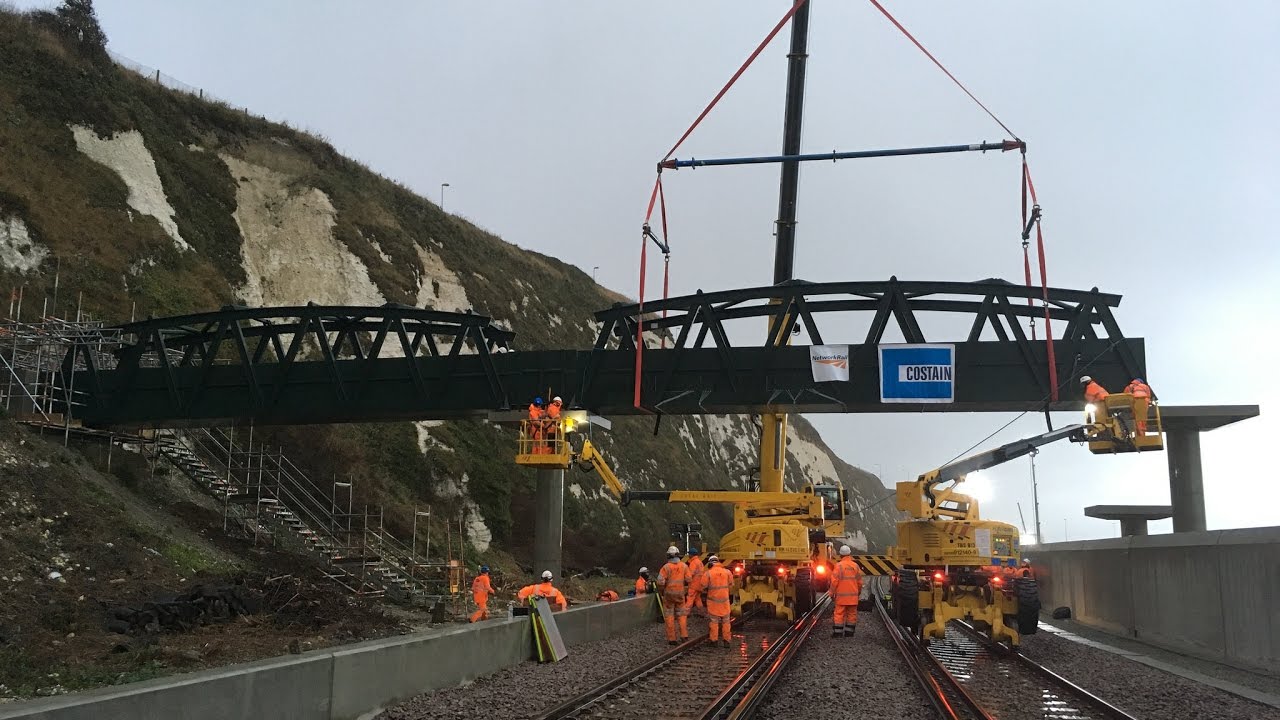 Footbridge Installation