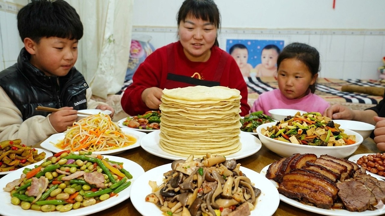 【陕北霞姐】一碗水一碗面，霞姐做成好吃的家常卷饼，多种口味太香了