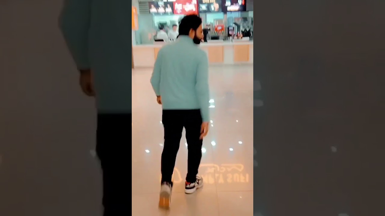Emporium Mall Lahore || Hardee's Py Burger order Karty howy Short Clip