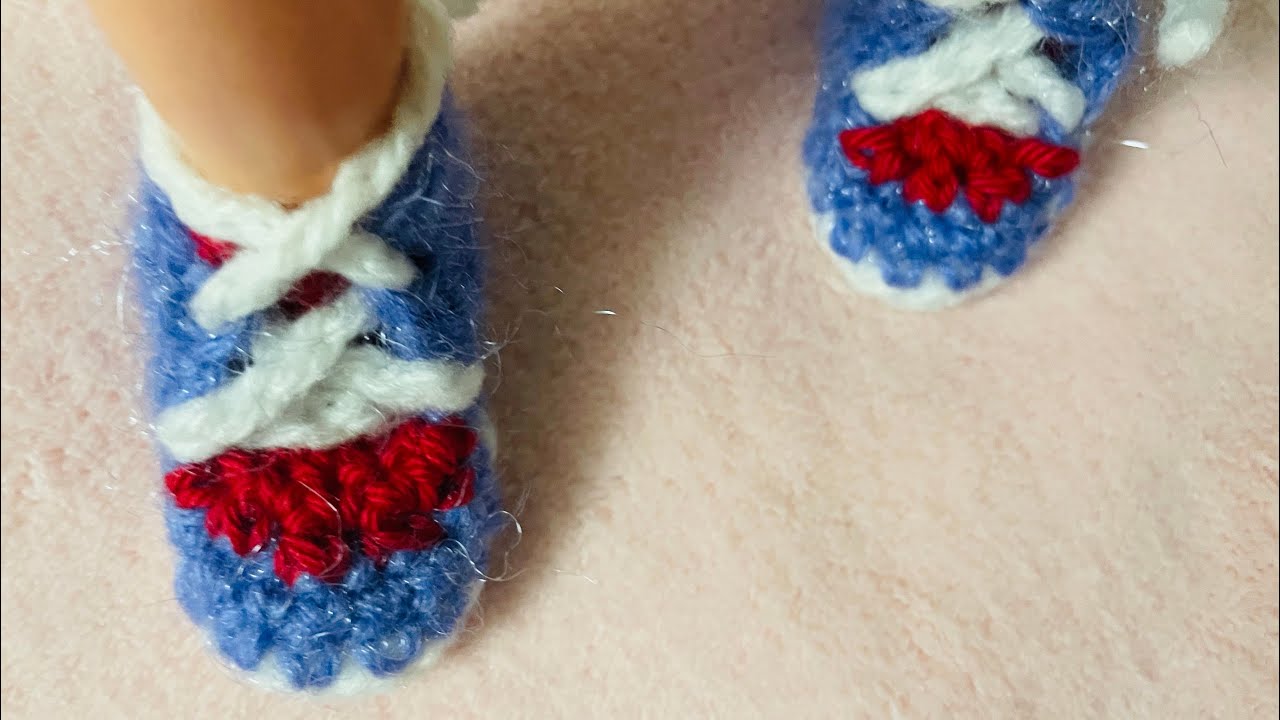 Zapatillas deportivas de crochet para la muñeca Nancy de los 70. Tutorial paso a paso.