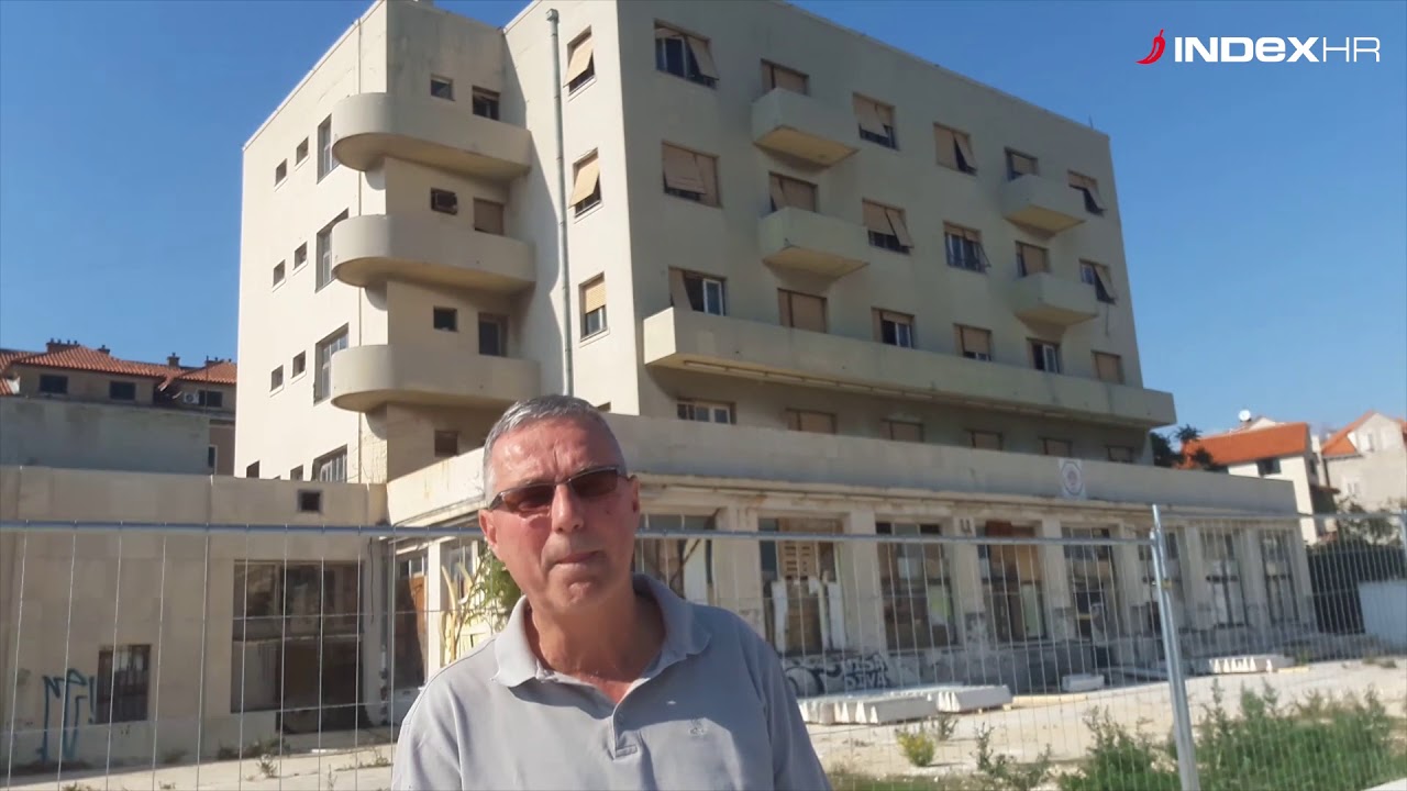 O hotelu Ambasador