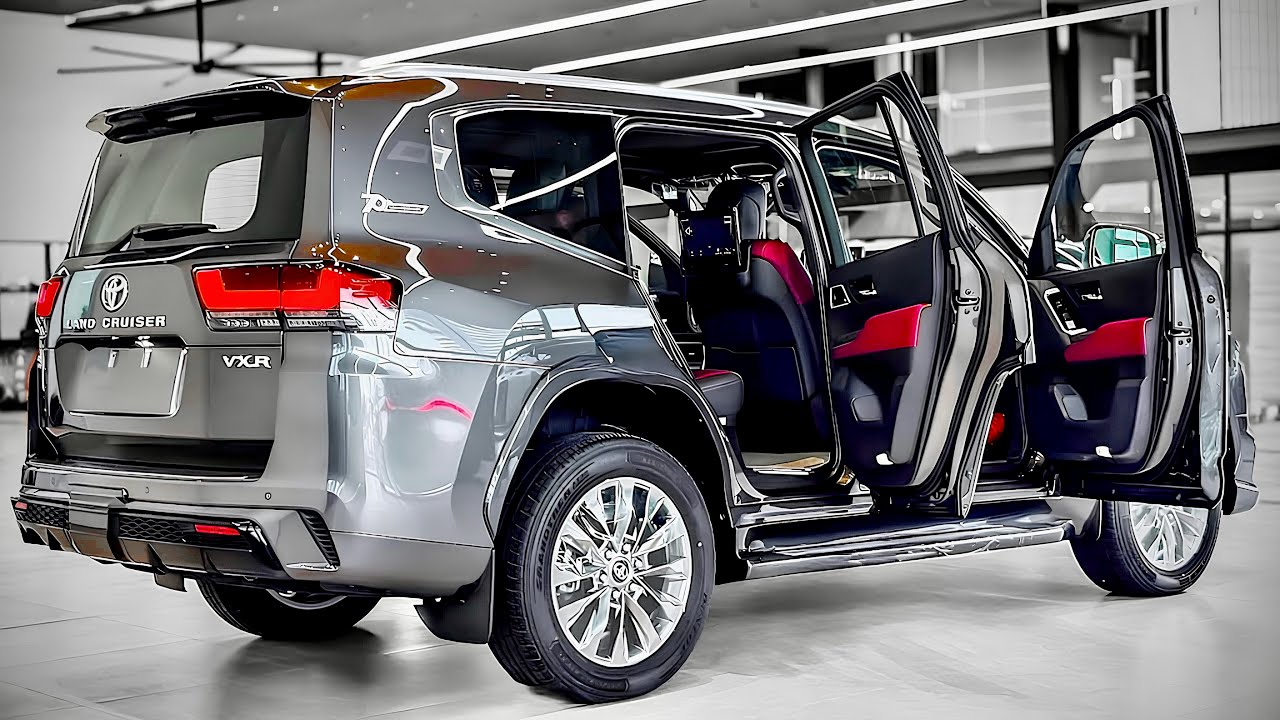 2026 Toyota Land Cruiser LC300 - Better Large Offroad SUV!