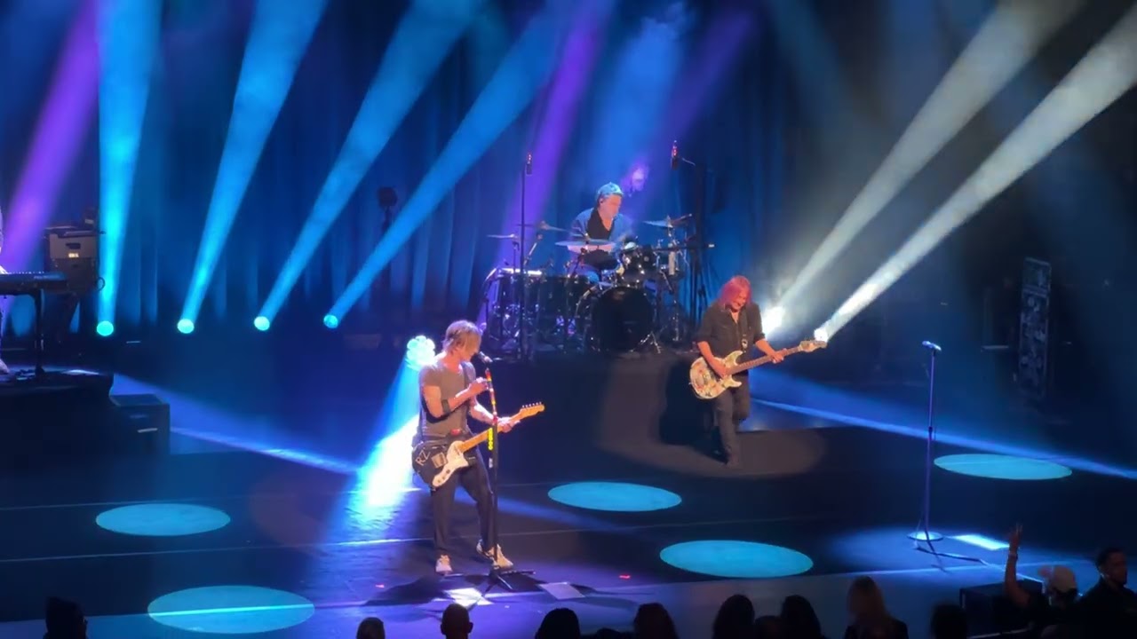 Goo Goo Dolls - Big Machine 11/10/25 Beacon