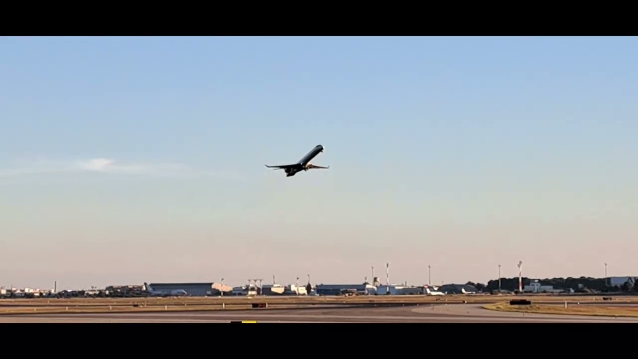 Aeropuerto de Manises: 8-12-25 