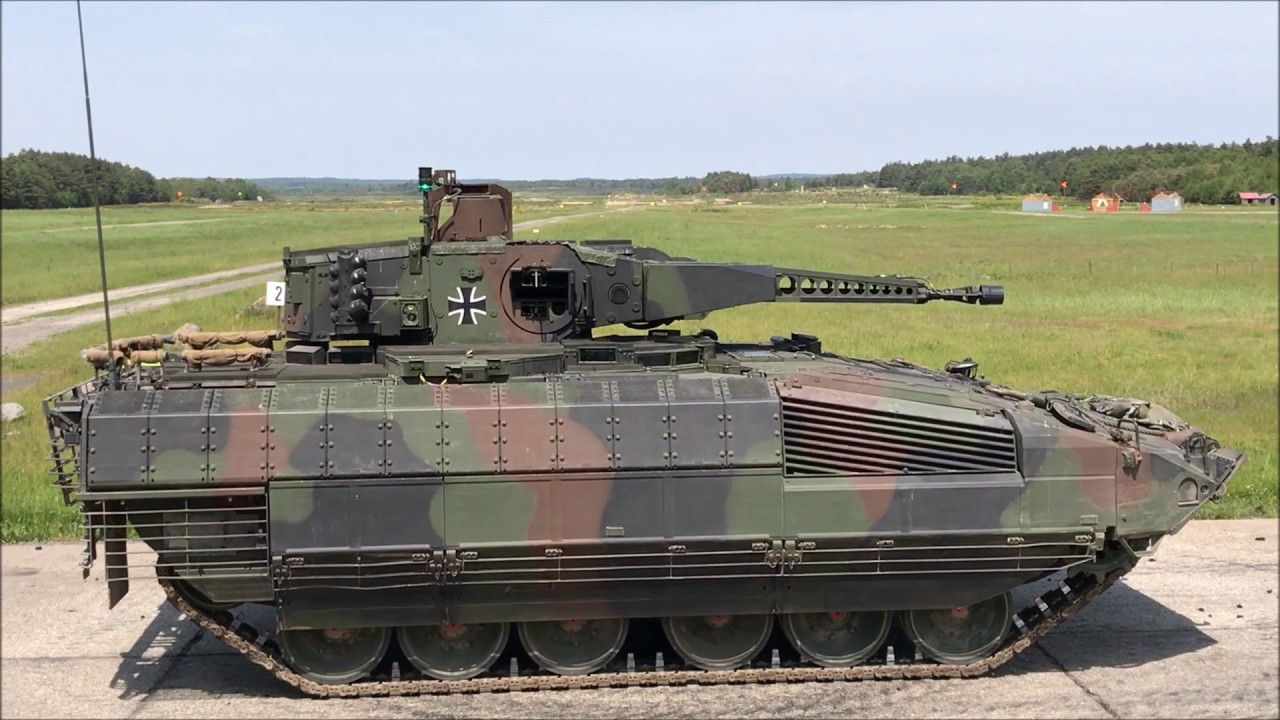 Bundeswehr Schützenpanzer (IFV) Puma - Vorstellung vom PzGrenBtl 33 im Jahr 2017 in Bergen