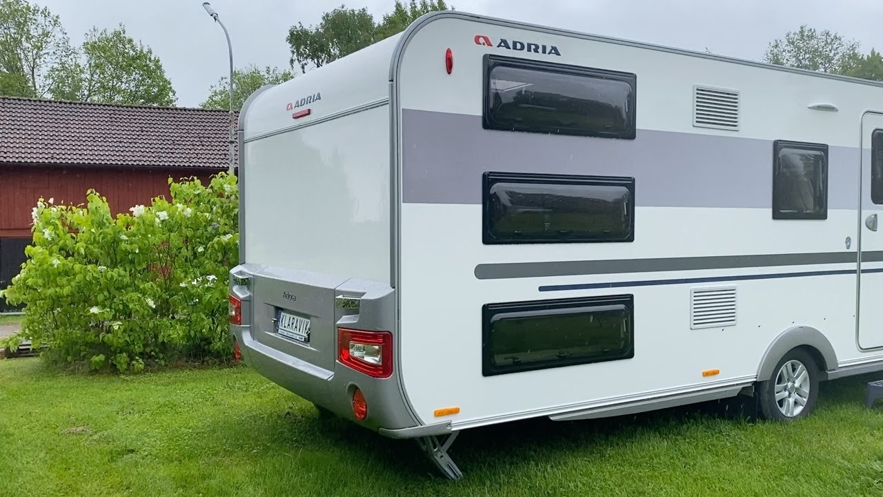 Köp Husvagn Adria Adora 593 uk med förtält på Klaravik