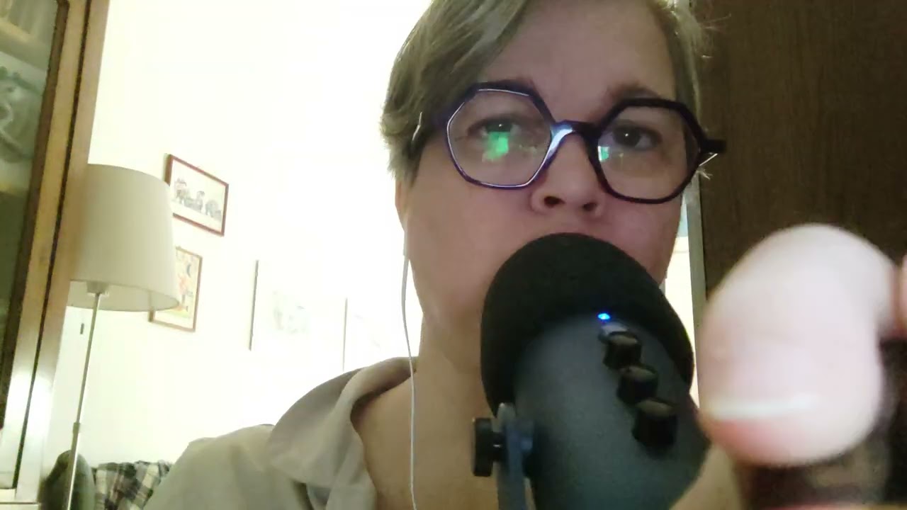 Asmr - spit painting e brushing per Ginevra