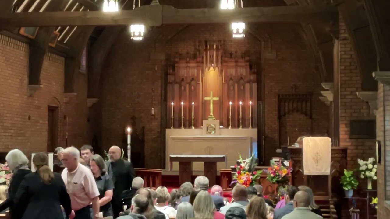 Linda Mau Funeral Service