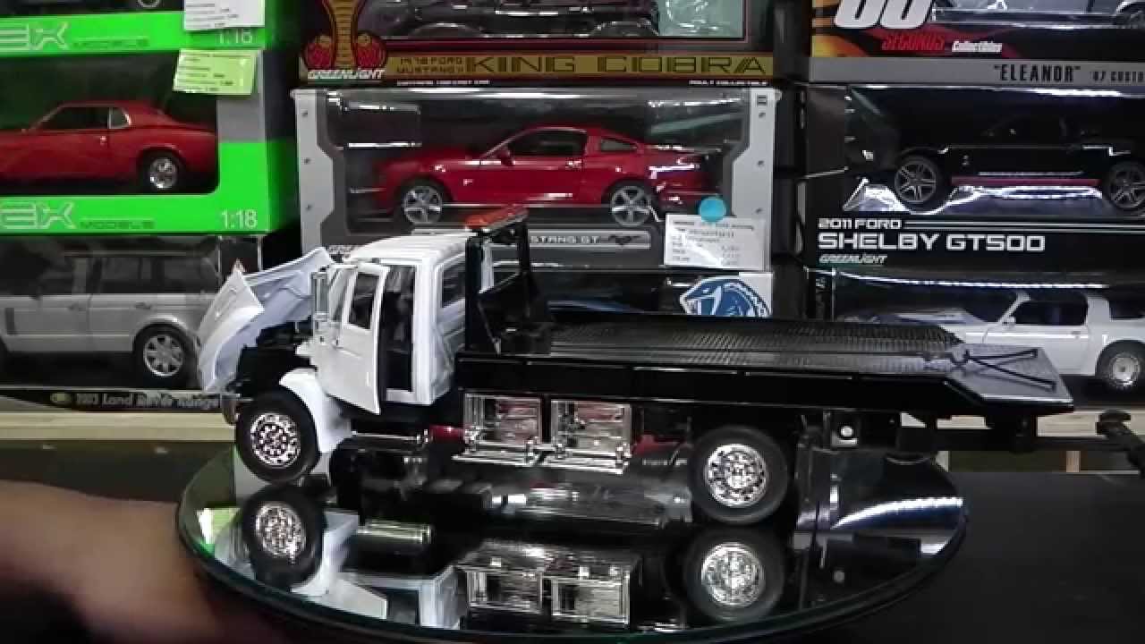Revisión 1:24 / International Durastar Tow Truck Grua, de Jada Toys.