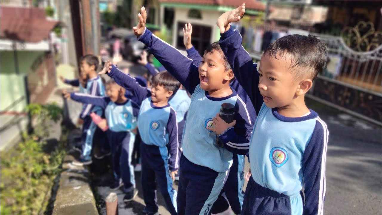 Kebugaran Jasmani dengan Jalan Sehat || PJOK Kelas 1 || Selasa, 06 Januari 2026#sehat#bahagia 