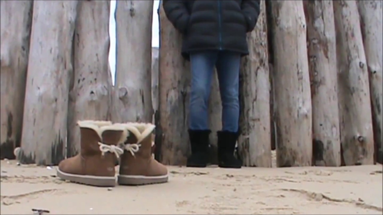 Fun in black Ugg Bailey Bow & chestnut Ugg Selene