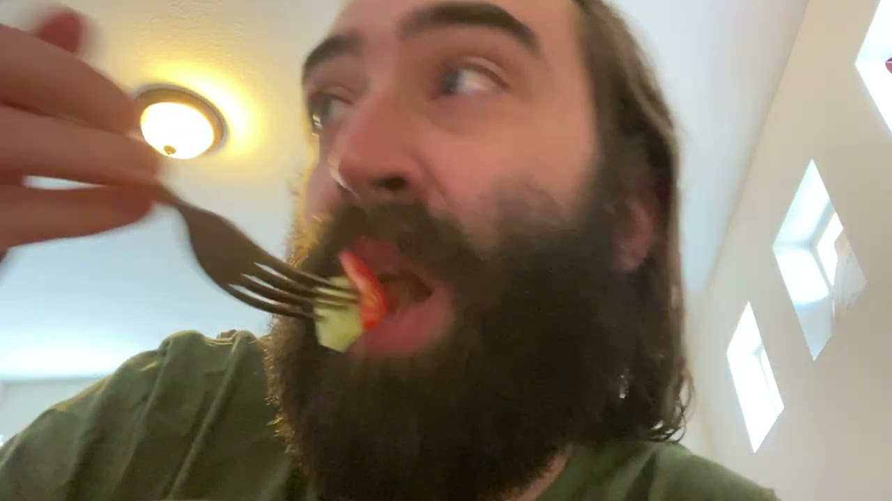 I eat a salad everyday until a salad eats me, Day 2853