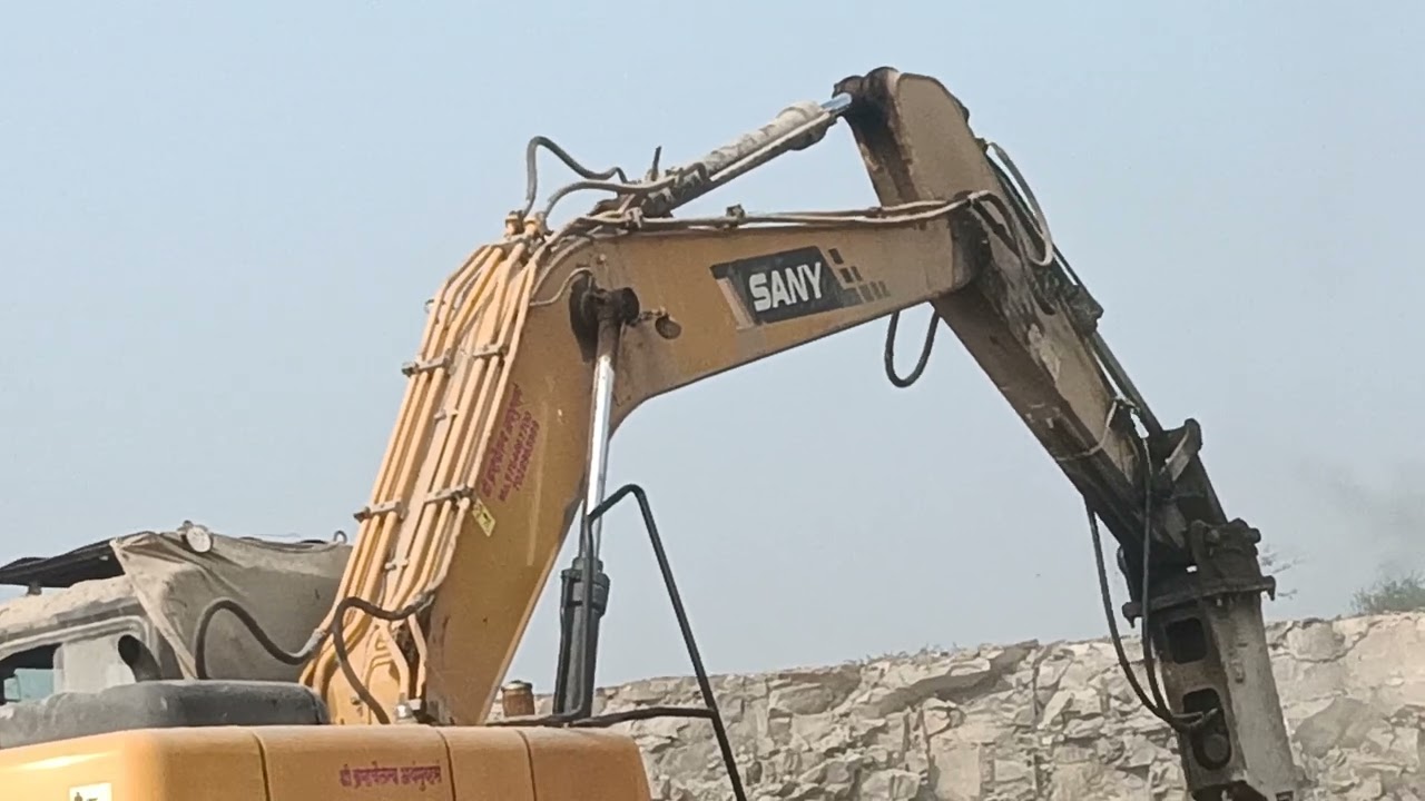 @xcavator block 444 hot road Rock 🪨 breaking excavator sany210 #Jalgaon khadan