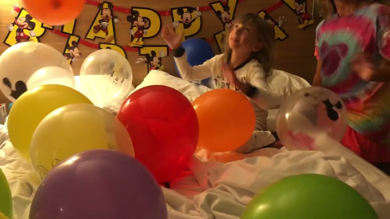 Amy recording Travis sleeping on his birthday then he wakes up and sees his birthday presents 🥳🎉🥳