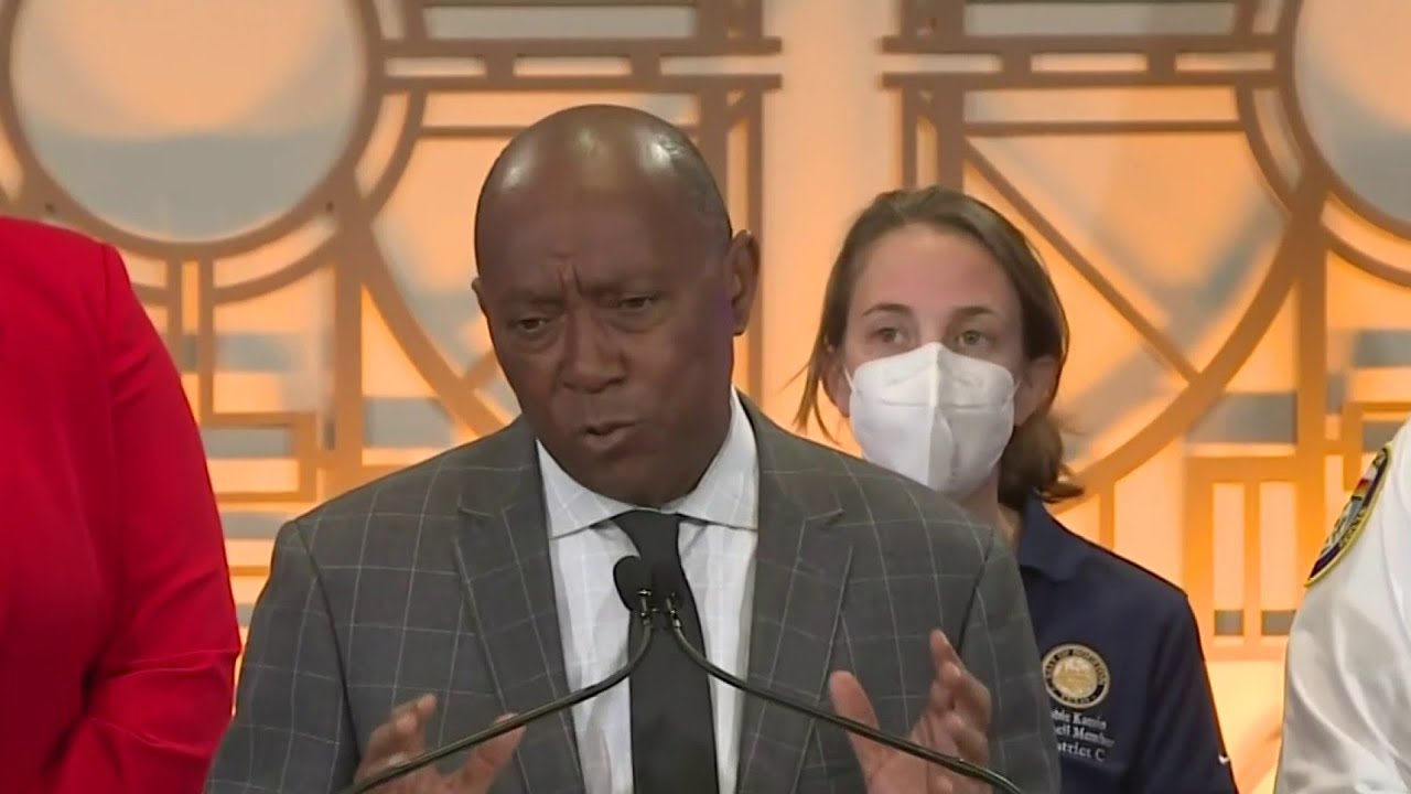 Houston city leaders address questions surrounding NRA annual meeting
