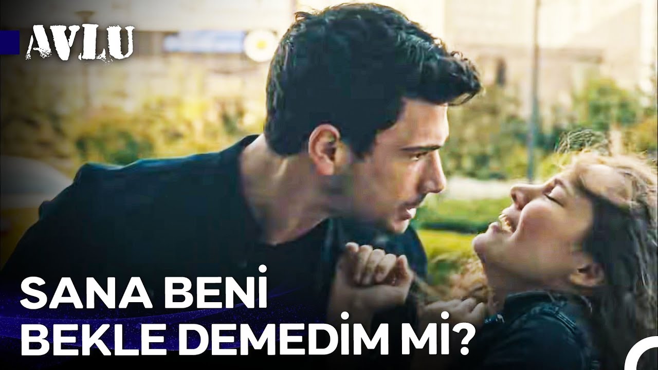 Seninle Hi&ccedil;bir Yere Gelmek İstemiyorum! - Avlu