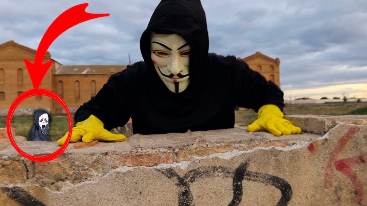 CONSEGUIMOS SALIR DEL ESCONDITE DEL ENMASCARADO MISTERIOSO *Es una fábrica abandonada*