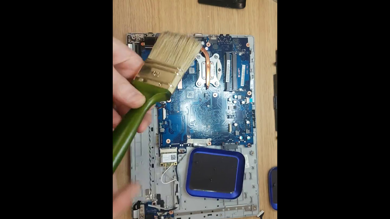 Recovery Samsung NP - RV420 dissasemble, assemble, clean and keyboard recover Part 1 of 2