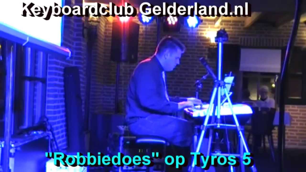 Tyros 5 Optreden Robbiedoes Keyboardclub-Gelderland
