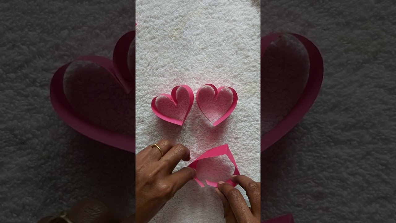 Easy Heart Shaped wall Hanging #craft #papercraft #kidscraft #easycraft #shorts #valentinesday #kids