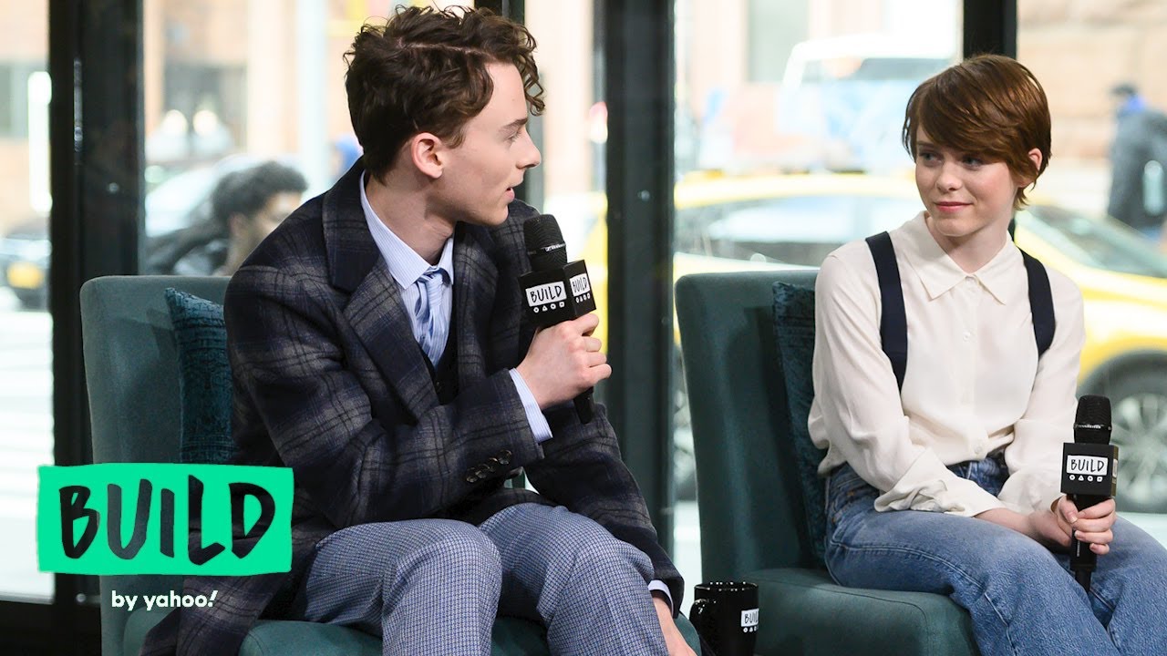 Sophia Lillis & Wyatt Oleff On Their New Netflix Dramedy, 