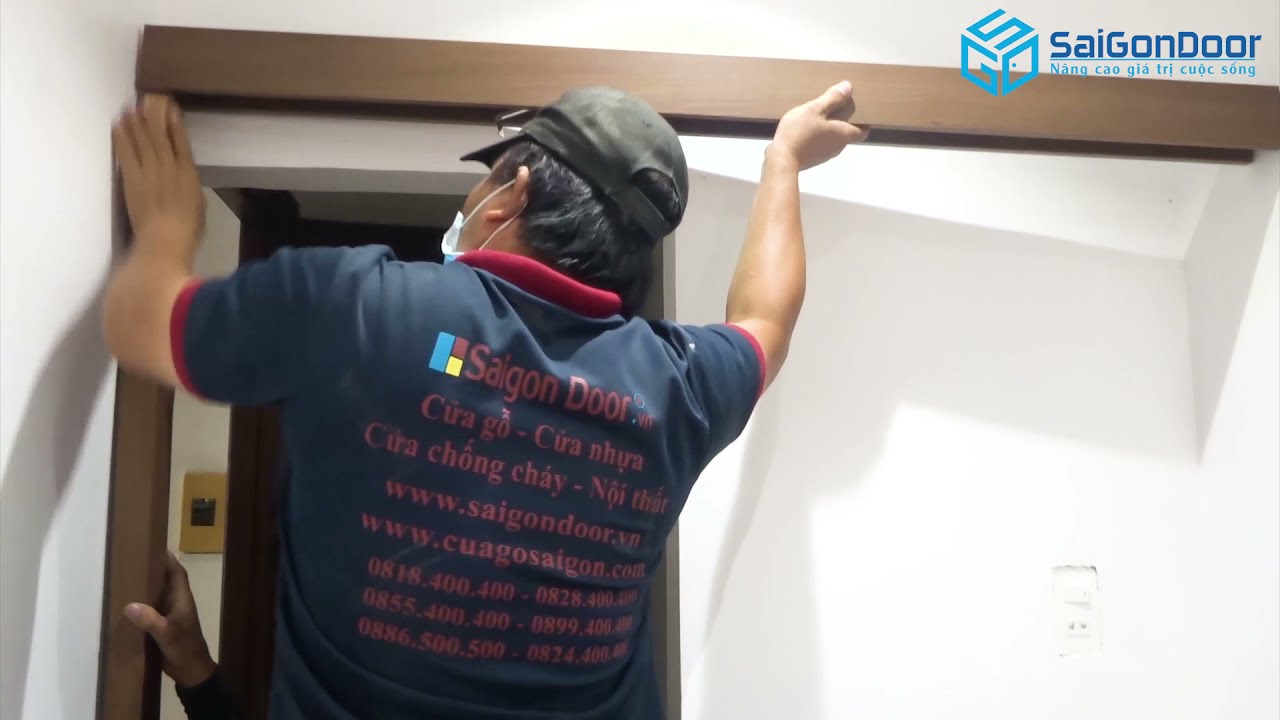 🚪🆗Lắp đặt cửa lùa gỗ công nghiệp MDF | HDF Laminate Saigondoor tại công trình thực tế ở Phú Nhuận