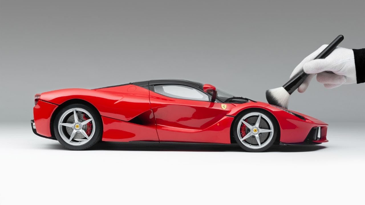 Handling Your Model: Ferrari LaFerrari at 1:8 scale