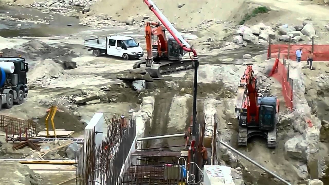 Centrale Idroelettrica a Casalgrasso sul Po  I LAVORI PROSEGUONO