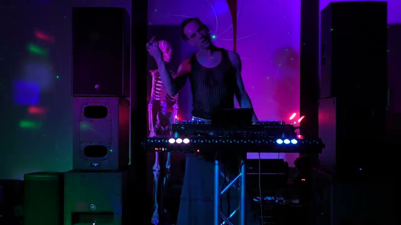 Industrial Dance Mix by DJ Cemetery Wind, Goth, Darkwave Set 29