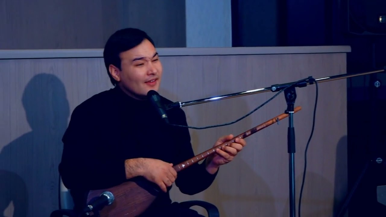 Maksat Hojaberdiyew  (Hoshlashaly Aglamagyn)