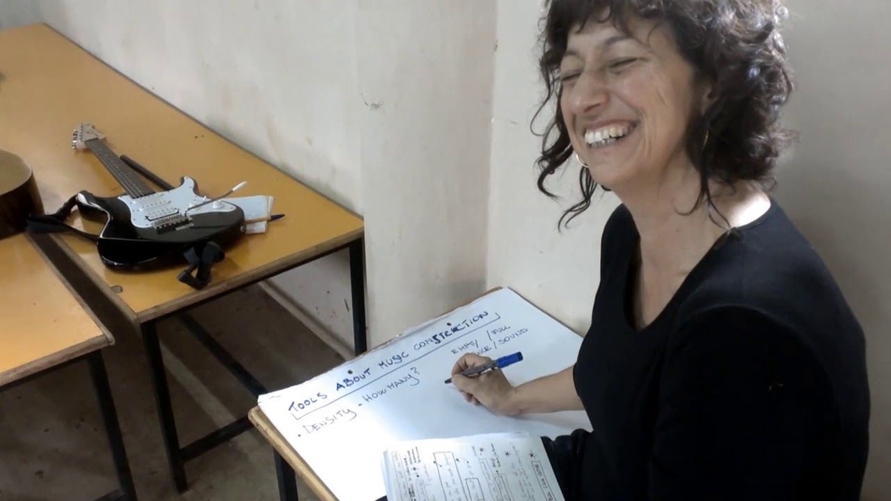 Street Voices - Antonella Talamonti  a Dagoretti com AMREF