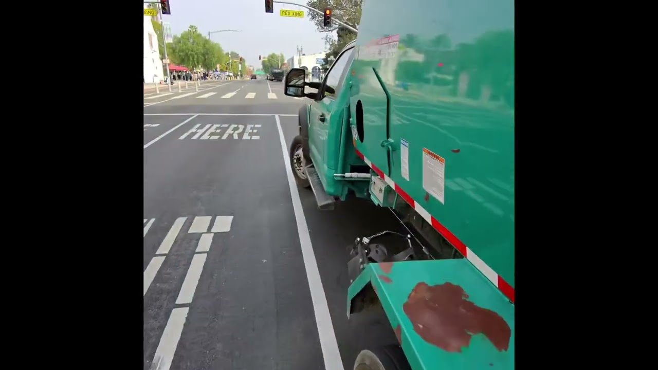 Public Street Receptacles Route - L.A. Garbage Man POV